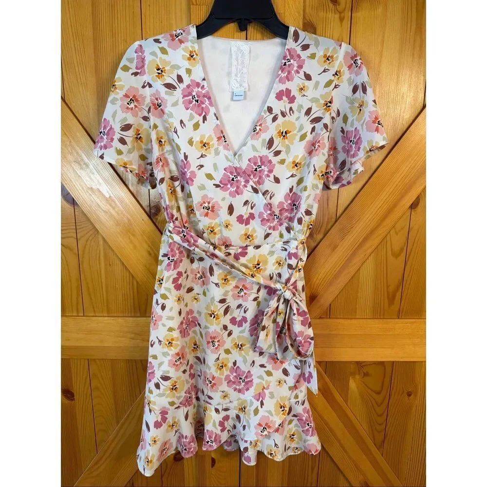 Sadie &βSage Cream Pink Floral Short Sleeve Faux Wrap Mini Dress Size Small (746